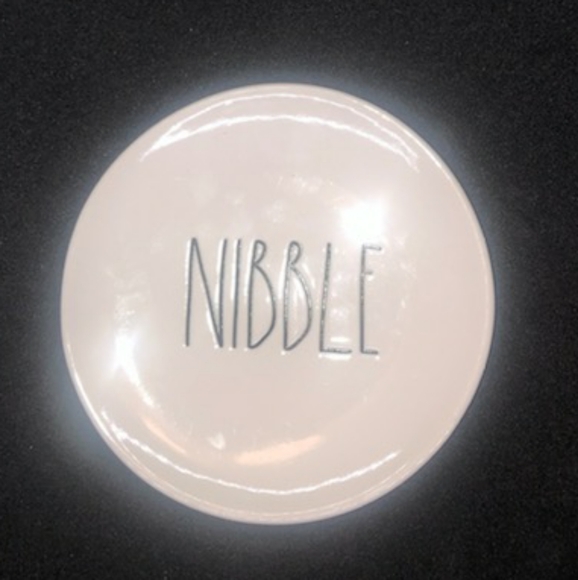 ❤️ 6" Rae Dunn Nibble Plate, Baker's Spatula & Cookie Cutters Bundle - Picture 8 of 12